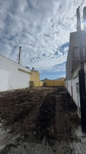 Terreno a venda no Fazendinha na Raul Pompeia