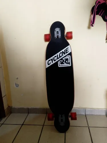 Skate Cyclone
