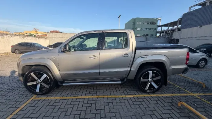 Volkswagen Amarok High.cd 2.0 16V TDI 4X4 Dies. AUT 2013