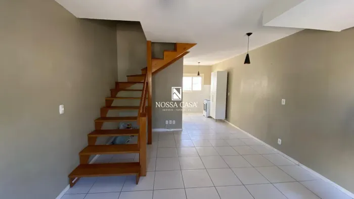Sobrado a venda de 03 quartos no Residencial Bela Vista em Torres/RS