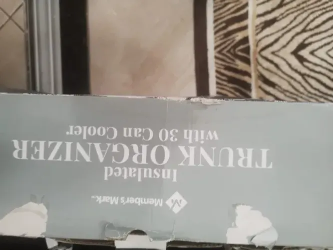 Vendo um organizador para carro comprado no sams  club