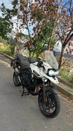Tiger 1200 muito boa