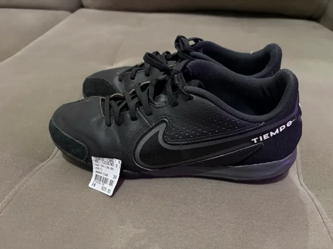 Tênis futsal Nike Tiempo