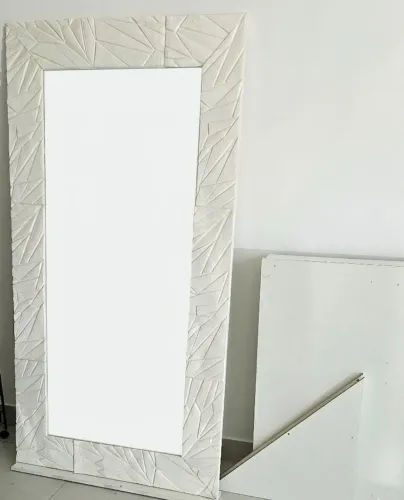 Painel para Fundo de Loja com tablado de madeira. 