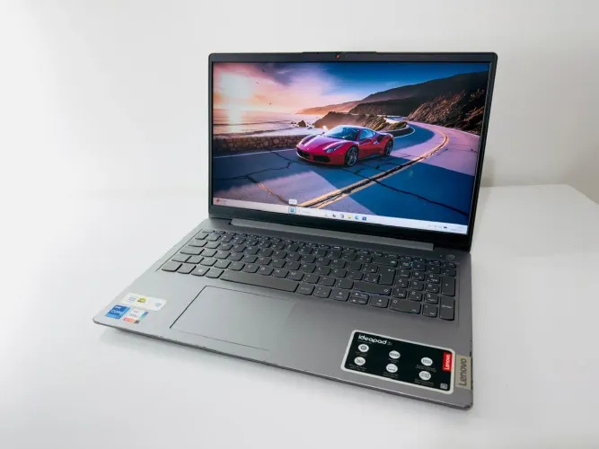 Notebook Lenovo I7-11th-12GB Ram-SSD 256GB Nvme-Tela 15.6 FHD