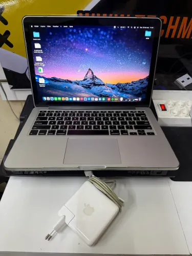 Macbook Pro Core I5 8gb ram 512ssd
