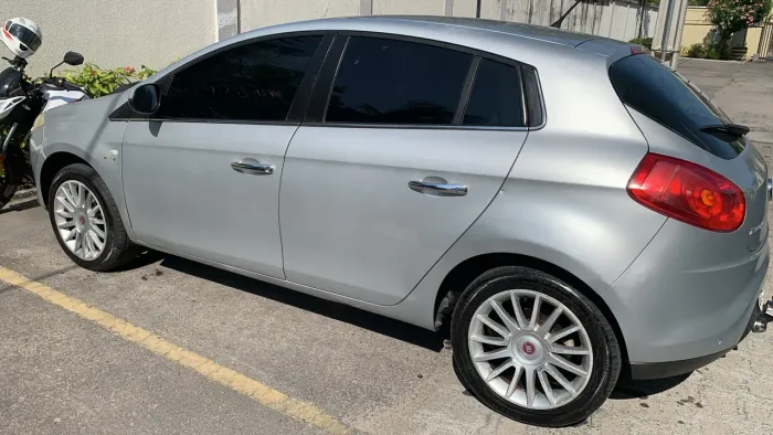 Fiat Bravo Absolute Dualogic 1.8 Flex 16V 5P 2011