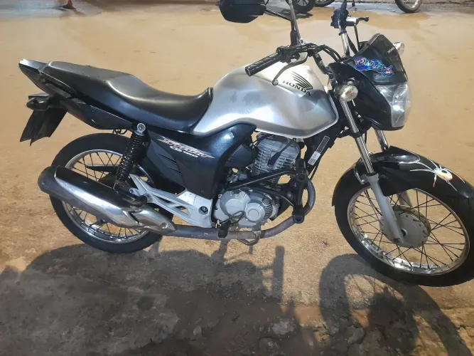 Vende-se cg start 160 Ano: 2024 Documento: 2026 kitada pelo banco no ponto de transferir