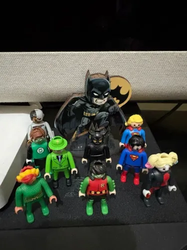 Lote Miniaturas DC Comics Playmobil - Kinder Ovo (Coleção 2026)