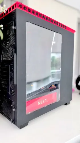 Gabinete Gamer NZXT H440 