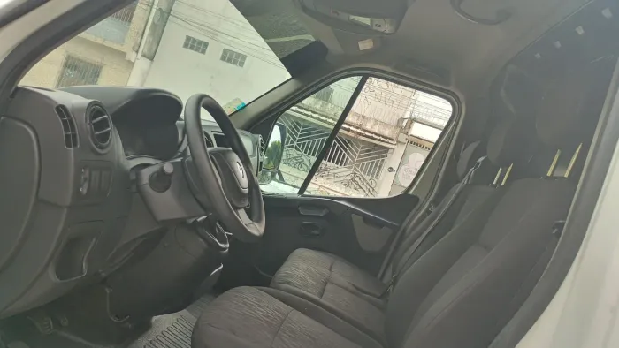 VAN FURGÃO MASTER RENAULT 