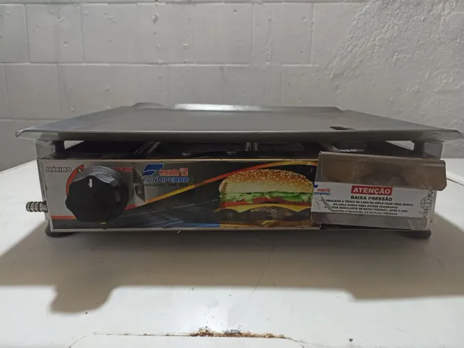 Oportunidade vendo chapa de lanche profissional a gás.