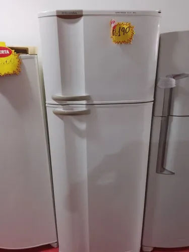 Geladeira no precinho! Cuida que promoção assim você só encontra aqui!