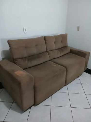 Sofa retrátil e reclinavel 2metros .