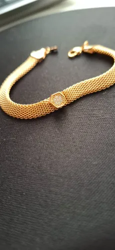 Pulseira Feminina em Malha Dourada