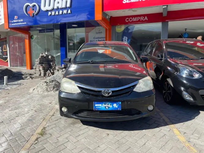 Toyota Etios XLS 1.5 Flex 16V 5P Mec. 2014