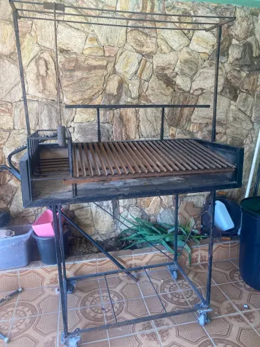 Churrasqueira parrilha 