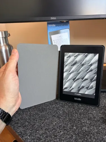 Kindle 10a geração com case e caixa em perfeito estado