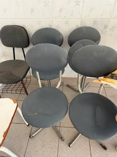 Cadeiras usadas