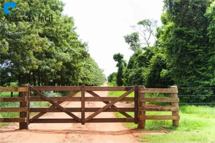 Contrata-se casal para propriedade rural