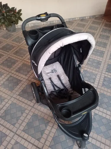 Carrinho de bebê