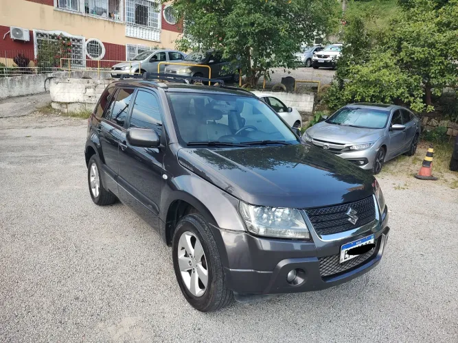 Suzuki Grand Vitara 2.0 16V 4x2/4x4 5P Aut. 2010