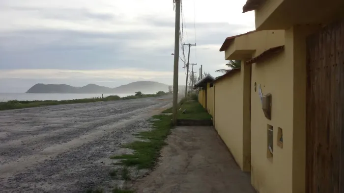 Terreno em frente ao mar de Jaconé