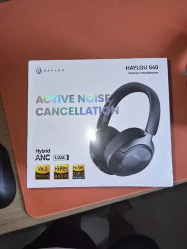 Fone De Ouvido Bluetooth Haylou S40 **PRETO** Deixo em casa na regiao João Pessoa.