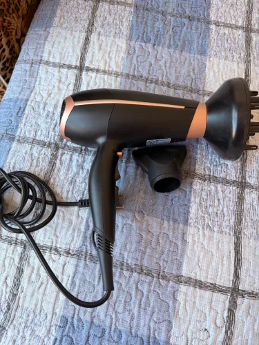 Secador de cabelo 220V