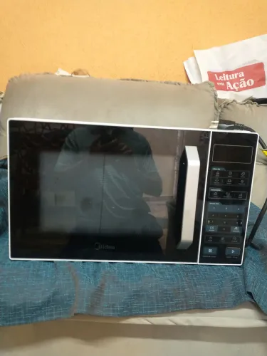 Micro-ondas MIDEA USADO ÓTIMAS CONDIÇÕES