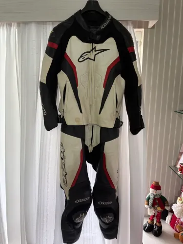 Macacão Alpinestars GP Pro