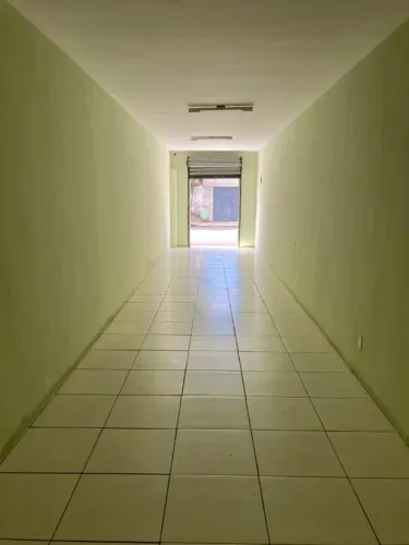 Aluga-se ponto comercial no Grande Montese, ideal para escritório, assistência técnica, es