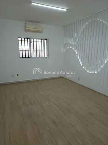 Sala comercial para locação Parque Brasil 500, em frente ao condomínio Okinawa.