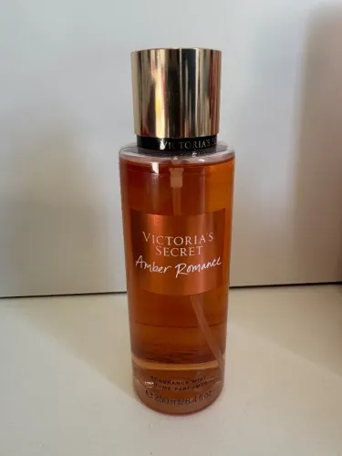 Body splash Victoria Secret Amber Romance