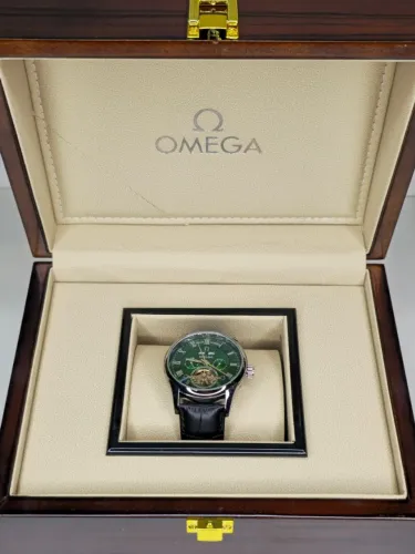 Relógio Homage Omega