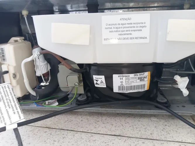 Frigobar 220 v