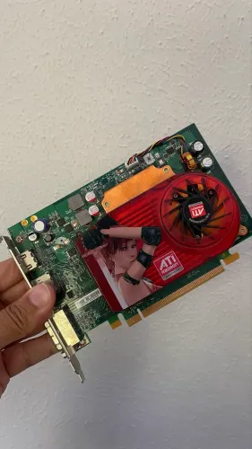 Placa de vídeo ATI Radeon HD 4650 512MB GDDR3 PCI Express PC Gamer