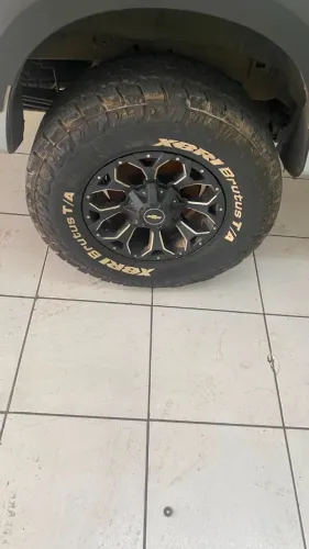 4 PNEUS XBRI BRUTUS 285/75R17 ARO 17 - USADOS - JOGO COMPLETO