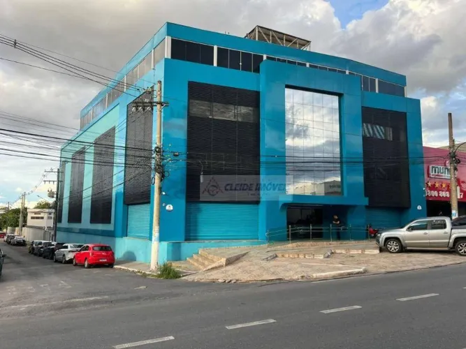 Prédio Comercial na Av. Fernando Corrêa venda por R$ 30.000.000 ou aluguel por R$ 135.000/