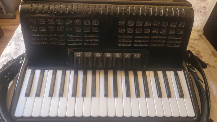 Sanfona 80 baixos