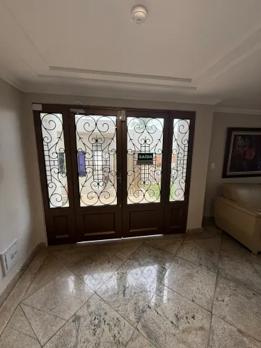 Vendo apartamento atrás do cartório 6 ofício próximo a UFMT , Unic e Univag 