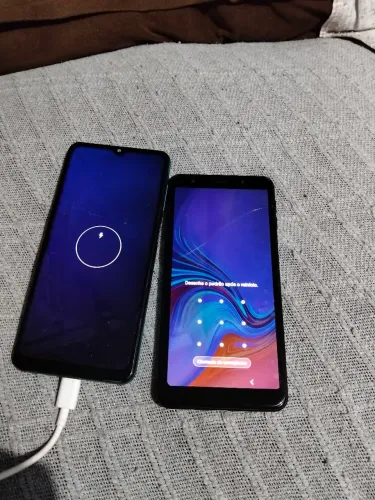 Vendo dois celulares no estado, funcionando