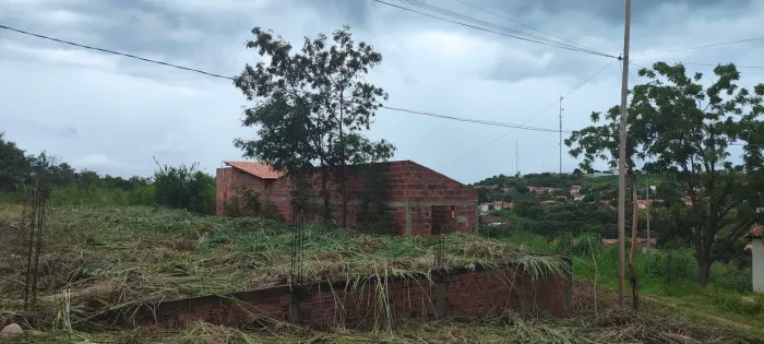 Vende-se Terreno no Barrio Chapadinha 1 Bom Jesus Pi
