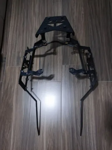 Suporte de baú lateral e traseiro Braz para Motocicleta MT09 Tracer