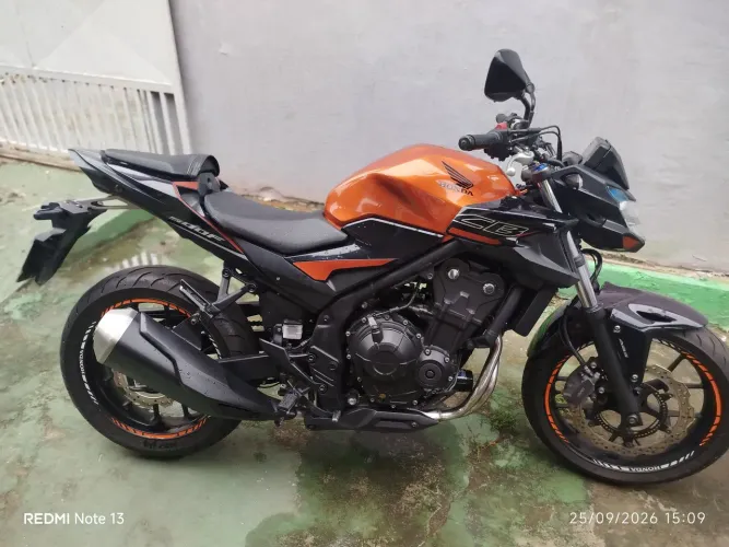 Moto seminovo de garagem