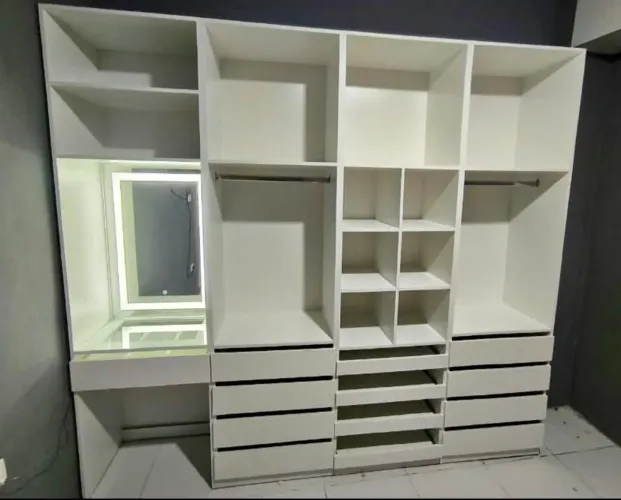 Closet Planejado com Penteadeira Led