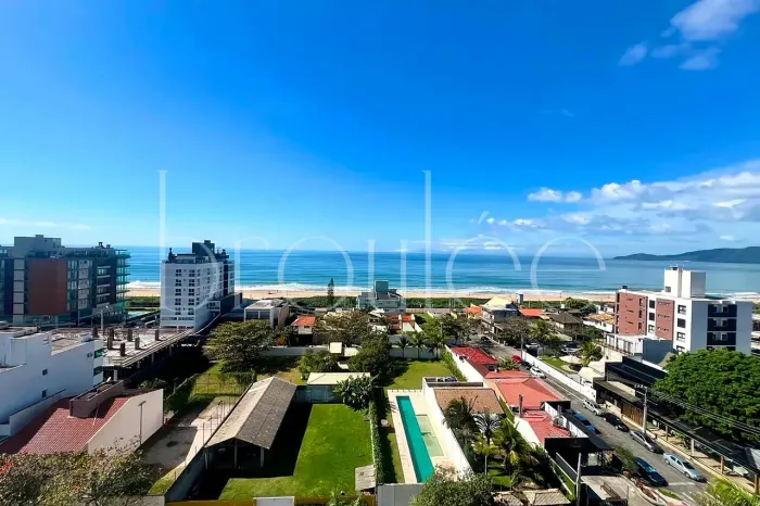 Apartamento mobiliado no Brava Home Resort com 4 suítes e 268 m²