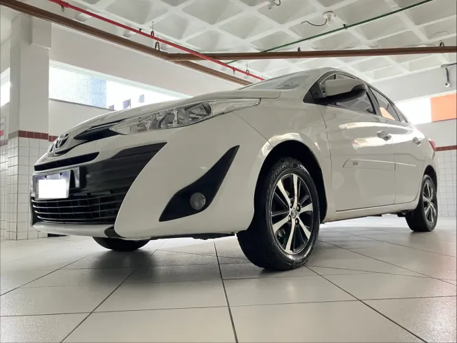 Toyota Yaris XS Sedan 1.5 Flex 16V 4P Aut. 2020