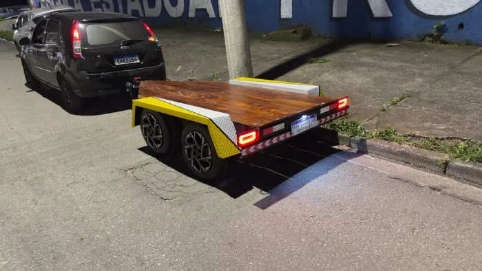 Carretinha pra som