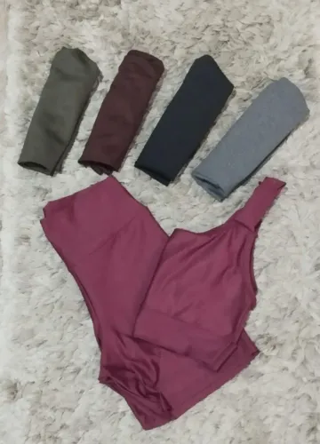 ULTIMAS PEÇAS - CONJUNTO DE ACADEMIA TOP + SHORT - Retirada imediata!